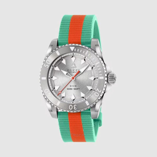 Gucci, Dive Automatic Silver Dial Men's Watch