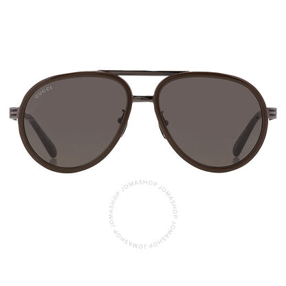 نظارات شمسية رجالية من جوتشي بايلوت رمادية اللون