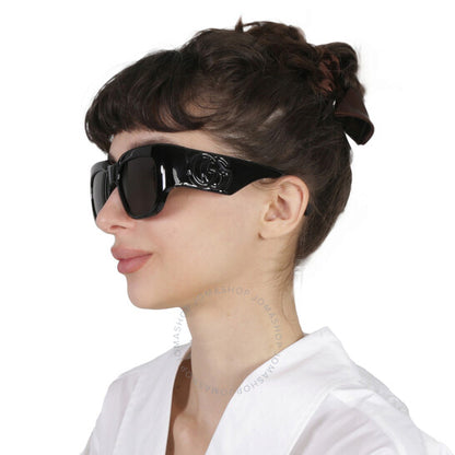 نظارات شمسية مربعة رمادية للنساء من غوتشي