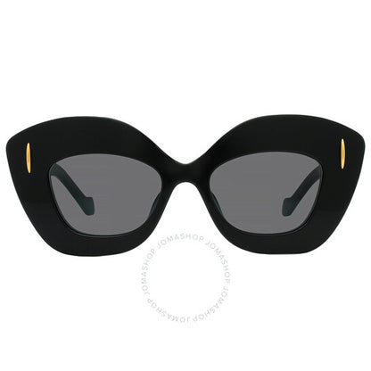 نظارة شمسية نسائية من لويفي بتصميم عين القطة رمادية