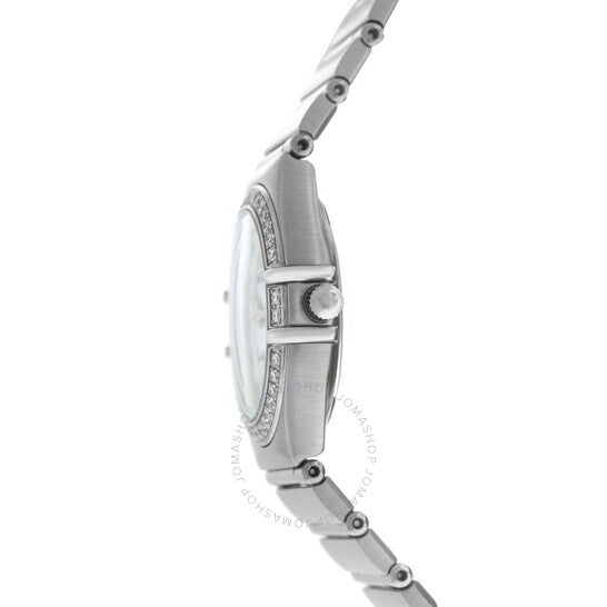 ساعة أوميغا النسائية بمينا من عرق اللؤلؤ