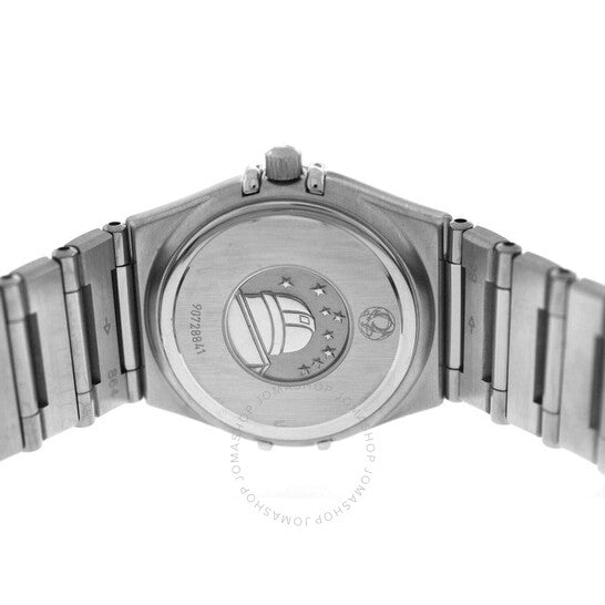 ساعة أوميغا النسائية بمينا من عرق اللؤلؤ