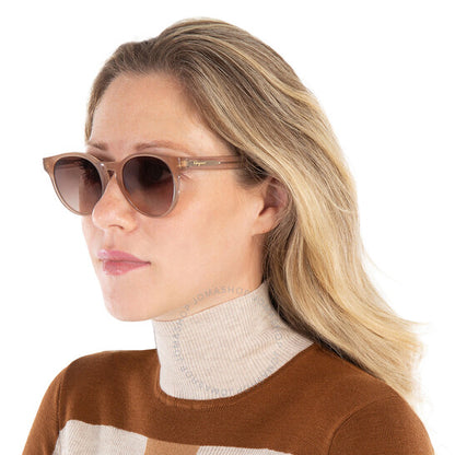 نظارات شمسية نسائية من فيراغامو، سلفاتوري براون تيكاب