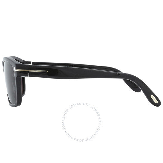 نظارات شمسية توم فورد أوغست بولارايزد سموك مستطيلة للرجال