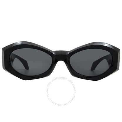 نظارة شمسية نسائية هندسية باللون الرمادي الداكن من فيرساتشي