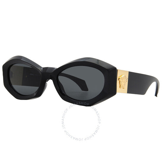 نظارة شمسية نسائية هندسية باللون الرمادي الداكن من فيرساتشي