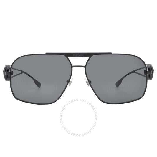 نظارة شمسية فيرساتشي نافيجيتور للرجال باللون الرمادي الداكن