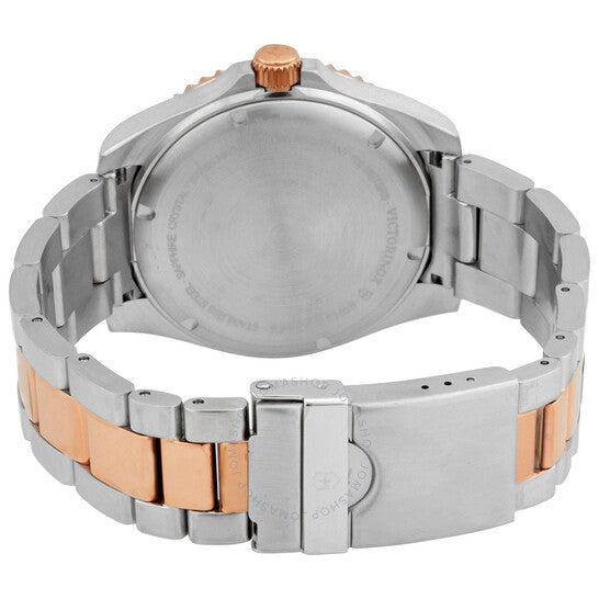 ساعة فيكتورينوكس مافريك كوارتز للرجال بمينا زرقاء